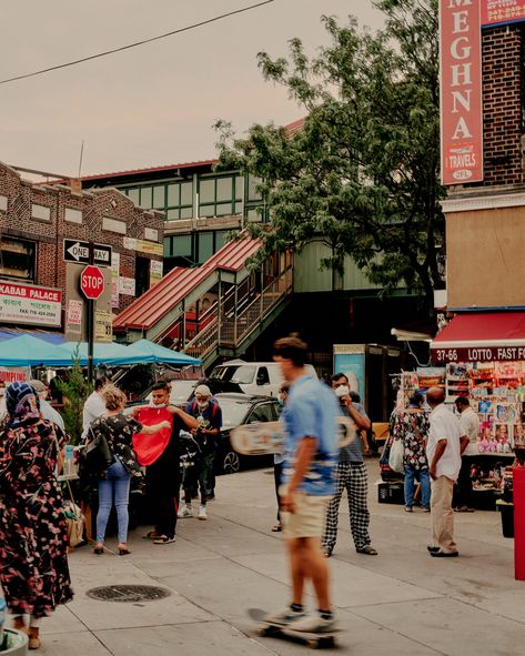 Jackson Heights, Queens: Walk Where the World Finds a Home - The New York Times Jackson Heights New York, Jackson Heights Queens, Photography Assignments, Queens Nyc, Jackson Heights, Virtual Walk, Nyc Life, Apartment Garden, City Aesthetic