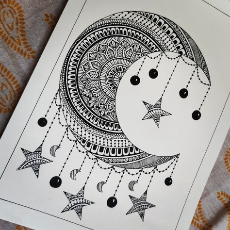 Moon Mandala Drawing, Dream Catcher Mandala Art, Mandala Art Ideas Creative, Half Moon Mandala, Moon Mandala Art, Butterfly Drawing Outline, Mandala Making, Mandala Moon, Saas Website