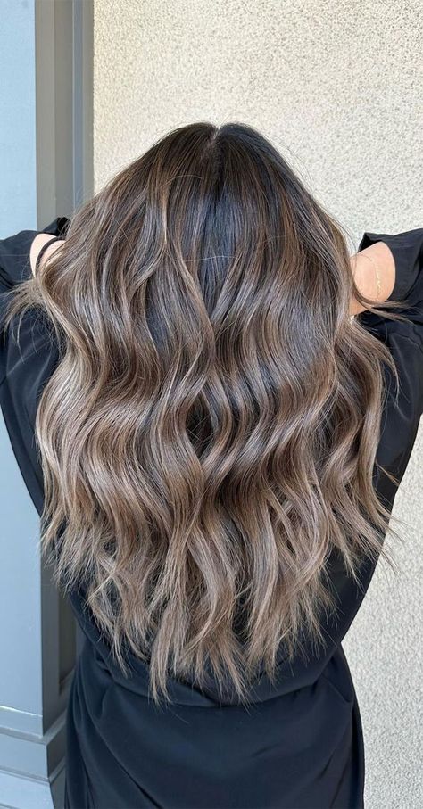 40 Subtle Hair Colour Ideas for a Sun-Kissed Glow : Mocha Ash Brown Mocha Ombre Hair, Highlights On Brown Hair Natural, Dark Brown Hair Ombre, Brown Hair Fade, Bronze Balayage, Subtle Hair Color, Dark Balayage, Mocha Color Hair, Anna Hair