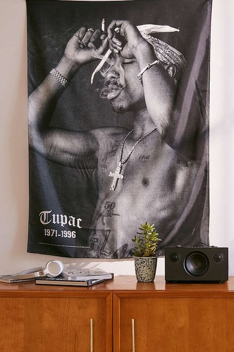 Urban Outfitters Tupac Poster Tapestry 2pac Poster, Tupac Poster, Tupac Pictures, Tapestry Bedroom, Fabric Poster, Tupac Shakur, Vinyl Music, Dark Wallpaper Iphone, Tupac