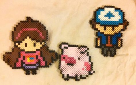 Mabel Dipper and Waddles! ( FB: Gravity Falls Perler Challenge ) Gravity Falls Perler Beads, Hama Art, Pearl Beads Pattern, Easy Perler Beads Ideas, Fuse Bead Patterns, Perler Art, Perler Bead Templates, Perler Bead Crafts, Perler Beads Ideas