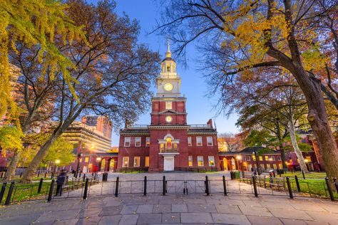 Philadelphia Road Trip, Independence Hall Philadelphia, Historical Travel, Usa Facts, Philadelphia Usa, Historic Philadelphia, Independence Hall, John Adams, Facts For Kids