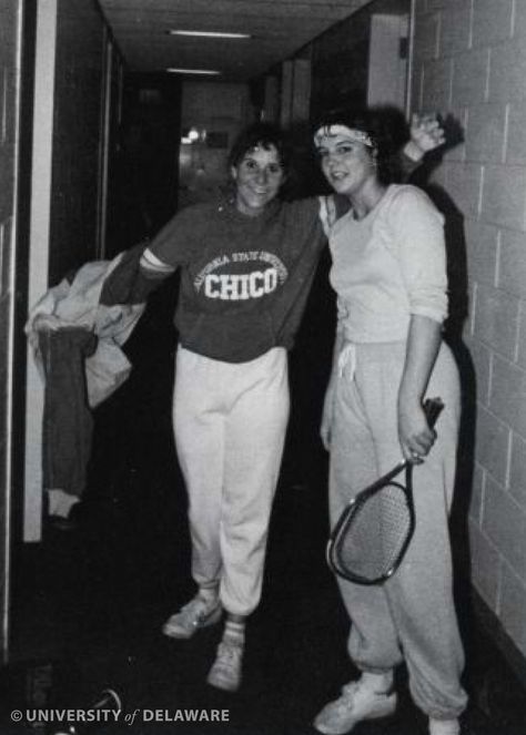 #tbt to vintage gym fashion. Kenzie Campbell and Jennifer von Stein are rocking those sweatpants for playing tennis at the Lil Bob in 1984! 80s Sweatpants, Karate Gym, Gym Teacher, Vintage Gym, University Of Delaware, Playing Tennis, Gym Fashion, Play Tennis, Gym Style