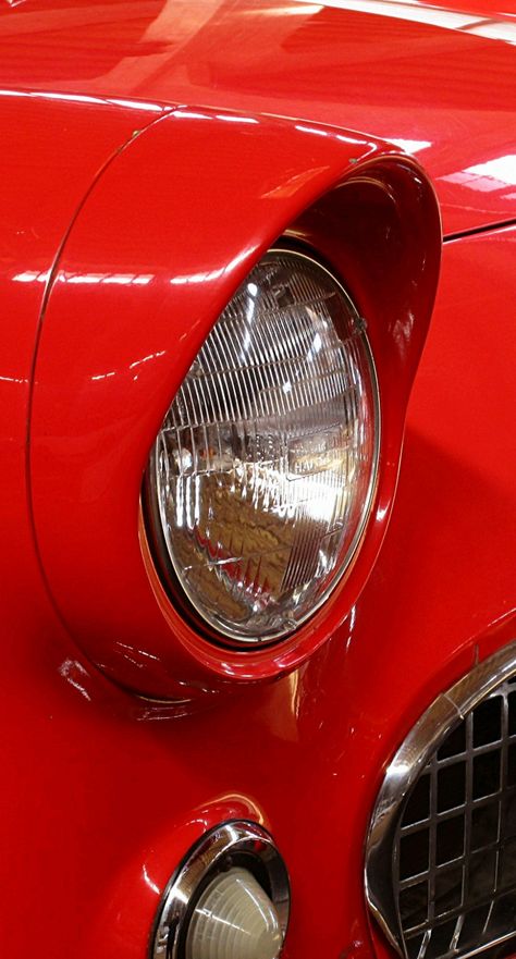 Red Classic Car, Red Photos, Close Up Photography, Trending Pins, Large Cars, Minimal Web Design, Ford Thunderbird, Sport Car, Photos Hd