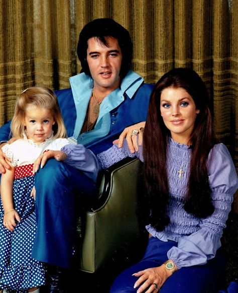 Elvis Presley Priscilla, Elvis And Me, Elvis Presley Family, Elvis Sings, Elvis Presley Images, Elvis Presley Pictures, Elvis And Priscilla, Elvis Presley Photos, Priscilla Presley