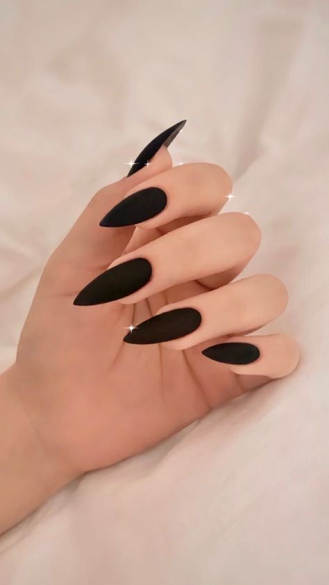 Matte Black Nails Pointy, Black Sharp Almond Nails, Convocation Nails, Goth Almond Nails, Mat Black Nails, Black Pointed Nails, Black Nails Stiletto, Black Nails Matte, Stiletto Nails Black