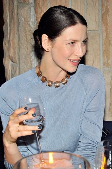 Here are some pics of Caitriona Balfe at a private dinner hosted by Vogue last night.    More after the jump! - Source Caitriona Balfe Outlander, Outlander Claire, Private Dinner, Dinner Host, Outlander Casting, Band Of Outsiders, Claire Fraser, Outlander Book, Outlander Jamie