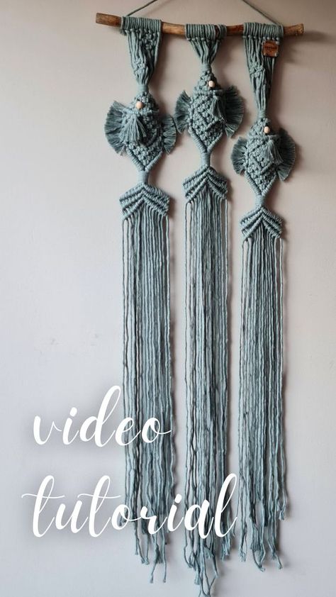 Here's a full video tutorial showing you how to make this beautiful Fish Macrame Wall Hanging. Macrame Pattern | Macrame Tutorial | Fish Macrame Macrame Patterns Tutorials Videos, Macrame Fish, Fish Wall Hanging, Macrame Wall Hanging Tutorial, Macrame Shelf, Macrame Backdrop, 3 Fish, Macrame Wall Hanging Diy, Wall Hanging Macrame