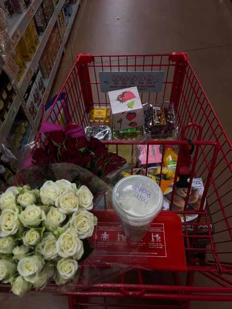 #traderjoes #aesthetic #shopping #flowers #errands Errands Aesthetic, Aesthetic Shopping, Trader Joe’s, Trader Joe, Healthy Living Lifestyle, Trader Joes, Running Errands, Healthy Lifestyle, Running