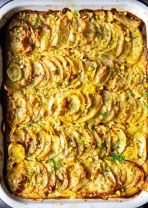 This creamy potato and fennel bake has bright zesty lemon cream alternating with layers of herby potatoes and fennel. Baked Fennel, Layered Potato, Fennel Recipes, Easy Roast Chicken, Brunch Dishes, Creamy Potato, Food Writing, Peeling Potatoes, Sliced Potatoes