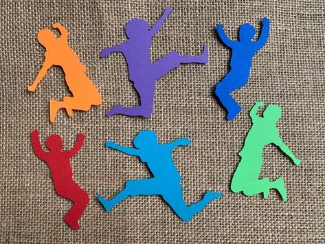 Jumping kids cut outs ~ Jumping kids die cuts ~ Trampoline party decor ~ Bounce House party Jump House Party, Gymnastics Theme Party, Class Tree, Jump House, Circus Party Decorations, Trampoline Party, Jump Party, Paper Shapes, Jump Around