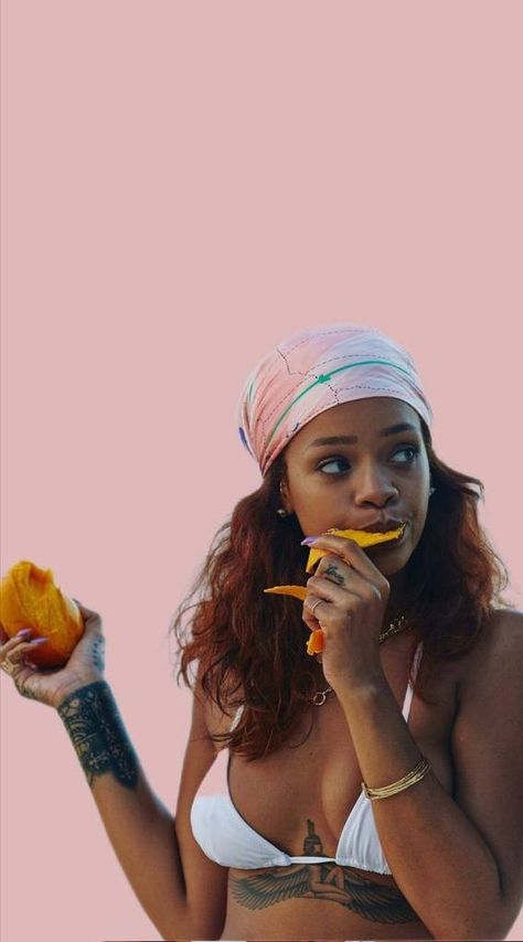 Rihanna Aesthetic, Rnb Singers, 90's Outfit, Nicki Minaj Wallpaper, Fenty Rihanna, Rihanna Love, Rihanna Photos, Nigerian Movies, Big Mama