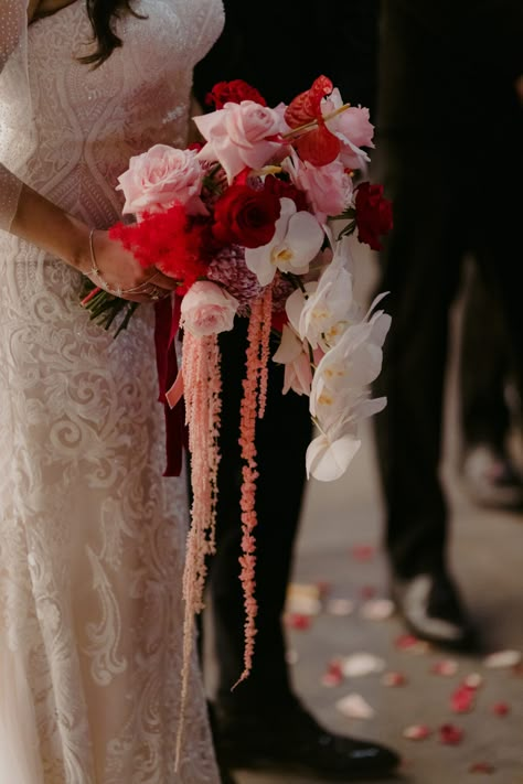 Uppy & Sam's Whimsical & Fun Red Wedding - Polka Dot Wedding Weird Bridal Bouquet, Chinese Wedding Decor, Red Bridal Bouquet, Red Wedding Theme, Red Bouquet Wedding, Bridal Bouquet Pink, Bouquet Bride, Red Rose Wedding, Modern Gothic