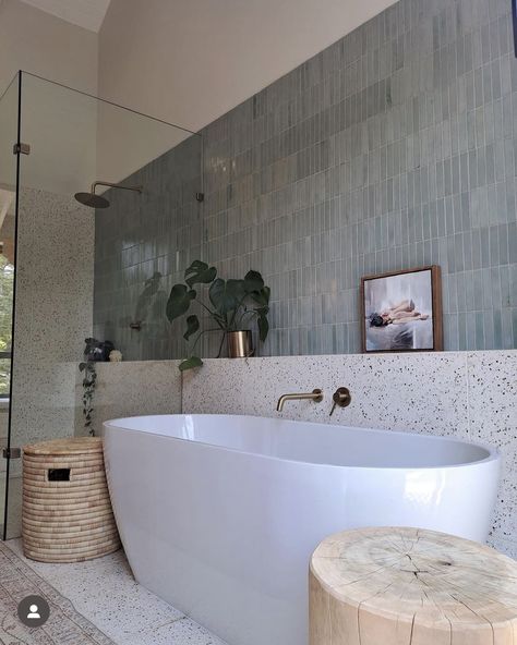 Calm Bathroom Ideas, Bathroom High Ceiling, Luxury Ensuite, Bathroom Inspiration Modern, Terrazzo Tiles, Master Bath Remodel, A Match Made In Heaven, Bathroom Inspiration Decor, Upstairs Bathrooms