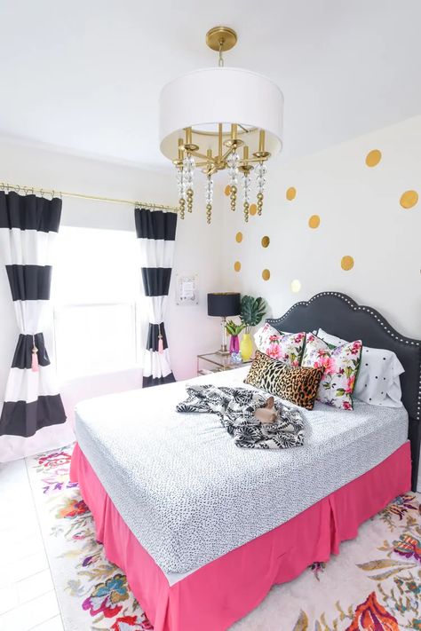 Kate Spade Bedroom, Polka Dot Bedroom, Hot Pink Bedrooms, Guest Bedroom Makeover, Bedroom Pink, Guest Bedroom Decor, Gold Bedroom, Bedroom Decor Design, Bedroom Black