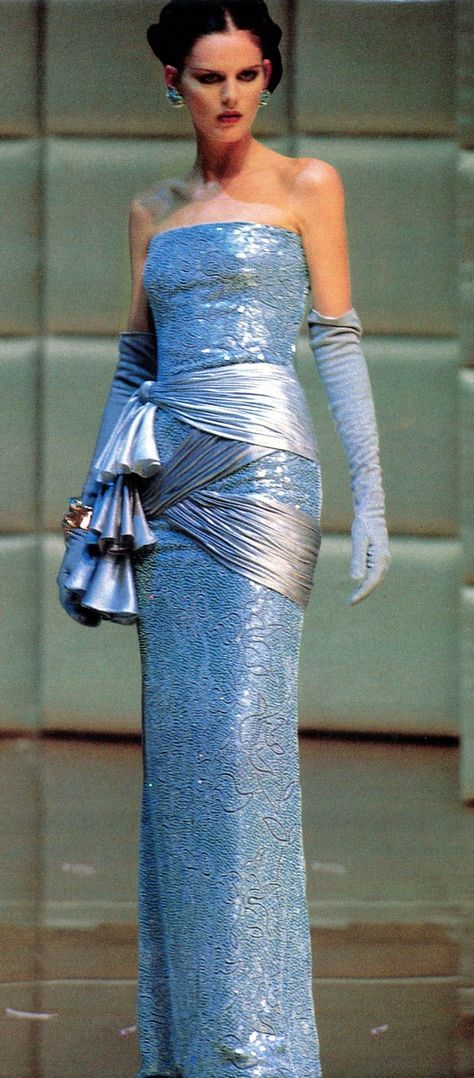 Valentino Haute Couture Fall 1995 | with Stella Tennant Valentino Runway Dresses, Blue Runway Dress, Vintage Dress Blue, Valentino Runway, Stella Tennant, Haute Couture Gowns, 90s Runway Fashion, Valentino Haute Couture, High Fashion Editorial