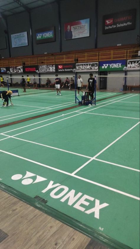 Badminton Aesthetic Boy, Badminton Court Aesthetic, Badminton Motivation, Badminton Accessories, Badminton Aesthetic, Badminton Pictures, Badminton Team, Badminton Sport, Badminton Court