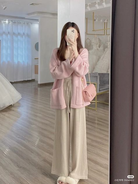 Socialite Style, Tweed Sweater, Japan Outfit, Korean Casual Outfits, Korean Fashion Dress, Kpop Fashion Outfits, Fancy Outfits, Girly Fashion, Girly Outfits