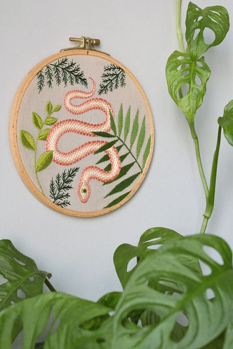 Snake Wall Art, Art Snake, Embroidery Wall Hanging, Snake Plants, Embroidery Wall, Embroidery Wall Art, Botanical Wall Decor, Hand Embroidery Projects, Plant Lover Gift