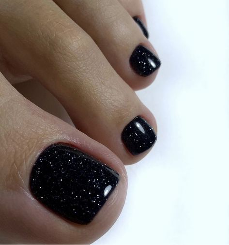 Glitter Gel Pedicure, Black Toe Nails Ideas, Black Gel Pedicure, Black Gel Toes, Black Gel Toe Nails, Black Nail Pedicure, Black Nails Toes, Black Polish Pedicure Toenails, Black Glitter Nails Short