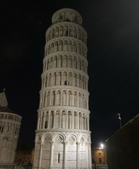 #night #pisa #leaningtower #tuscany #italia #italy Pisa Aesthetic, Aesthetic At Night, Italy Pisa, Pisa Tower, Italian Night, Leaning Tower, Leaning Tower Of Pisa, Pisa, Tuscany