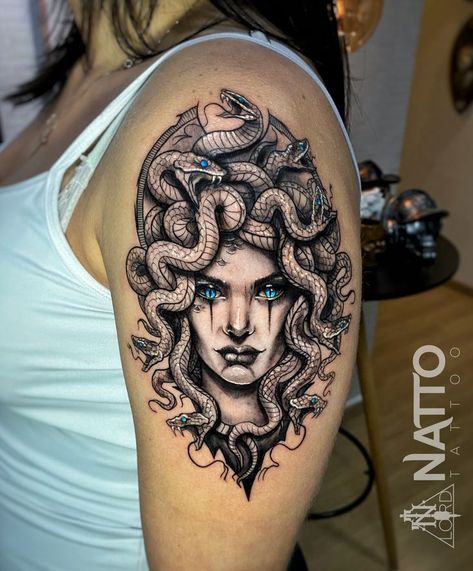 Medusa 3d Tattoo, Medusa Tattoo In Color, Medusa Tattoo With Color, Medusa Tattoo Colorful, Medusa Color Tattoo, Medusa Skull Tattoo, Medusa Tattoo Color, Medusa Shoulder Tattoo, Dark Medusa Tattoo