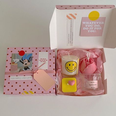 Best Friend Diy, Korean Decor, Aesthetic Packaging, Lilin Aroma, Gifts For Best Friend, Gift Aesthetic, Birthday Hampers, Packaging Ideas Business, Small Business Packaging Ideas