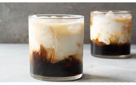 16 Delightfully Creamy White Russian Variations – Advanced Mixology White Russian Recipe, Martini Recipes Vodka, White Russian Recipes, Easy Mixed Drinks, White Russian Cocktail, Butterscotch Candy, Lemon-lime Soda, Vodka Soda, Creamy Coffee