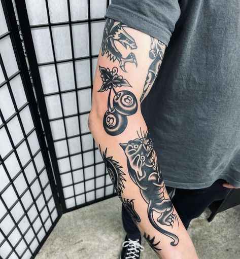 Black Work Traditional Tattoo, Tattoos Inner Bicep, Black Traditional Tattoo, Inner Bicep Tattoo, Traditional Tattoo Old School, Patriotic Symbols, Traditional Style Tattoo, Traditional Tattoo Design, Style Tattoo