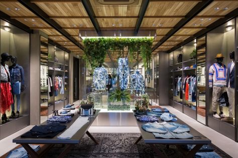 Diesel Living, 포트폴리오 레이아웃, Diesel Store, Jeans Store, Wooden Ceilings, Retail Design Blog, Shopping Centre, Store Opening, Retail Shop