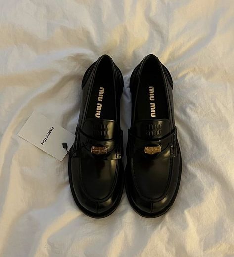 Miu Miu Loafers, Miu Miu Heels, Birkenstock Outfit, Classy Summer Outfits, Loafers Outfit, Shoe Wishlist, Miu Miu Shoes, Shoe Inspo, Aesthetic Shoes