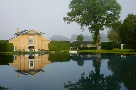 For the Love of Houses by Veere Grenney for-the-love-of-houses-by-veere-grenney For the Love of Houses by Veere Grenney Veere Grenney on how it all started Pitshill House, Suffolk House, Veere Grenney, Edward Bulmer, Veranda Magazine, London House, Pale Colors, Artist House, The Four Seasons