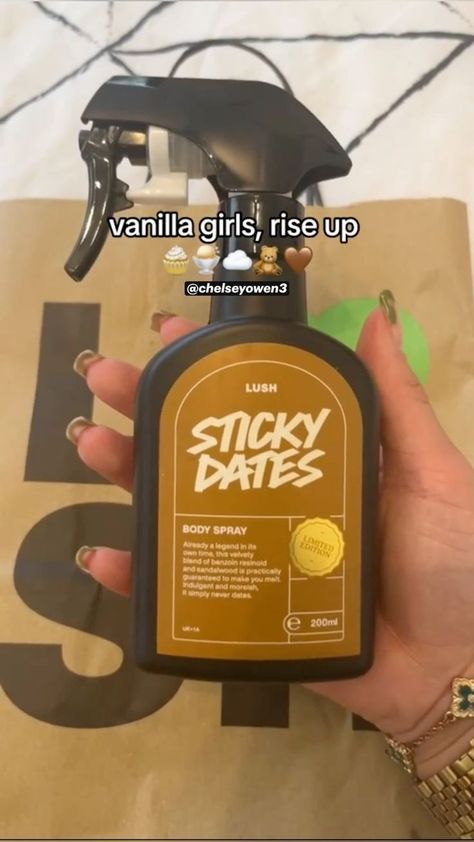 Sticky Dates Lush Spray, Sticky Dates Lush, Body Smell Good Hacks, Lush Spray, Lush Body Spray, Sticky Dates, Fragrance Lab, Fragrances Perfume Woman, Body Hygiene