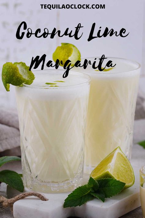 Margarita Simple, Coconut Lime Margarita, Coconut Lime Margarita Recipe, Girly Drinks, Coconut Margarita, Lime Margarita, Lime Recipes, Summer Cocktail, Margarita Recipes