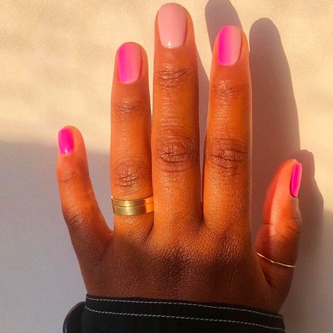 Mix and Match Mixing Nail Polish Colors, Mixing Nail Polish, Palette Nails, Pink Wedding Palette, Nail Ideas For 2023, Multicolored Nails, Ombré Nails, Pink Ombre Nails, Ombre Nails Glitter