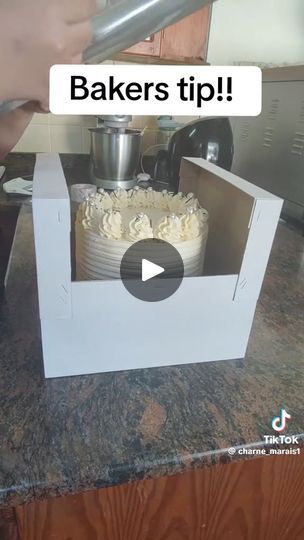 Diy Cake Packaging Ideas, Cake Packaging Ideas, Bake Sale Packaging, Display Cake, Diy Display, Cake Carrier, Cake Boxes, Cake Packaging, Cupcake Decorating