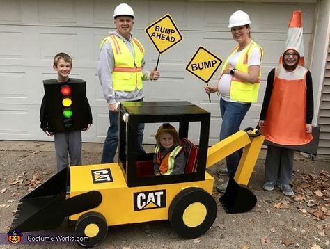 Truck Costume, Halloween Morning, Family Halloween Costume, Bucket Truck, Construction For Kids, Construction Birthday Parties, Family Theme, Construction Theme, Halloween Costume Contest