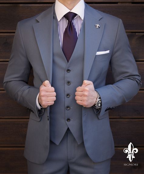 Push yourself because,no one else is going to do it for you. #SIGNORI Professional Suits Men, Formal Suits Men, Suit Length, Grey Suit Men, Mens Casual Suits, Stylish Mens Suits, Suit Combinations, To Start A Conversation, Classy Suits