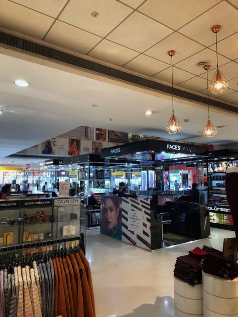 Central mall jp nagar bangalore #shopping #aesthetic #dress Bashundhara Shopping Mall, Forum Mall Bengaluru, Pondok Indah Mall Aesthetic, Centaurus Mall Islamabad Snap, Siliguri Aesthetic, Shopping Mall Aesthetic, Bangalore Shopping, Mall Dress, Mall Aesthetic