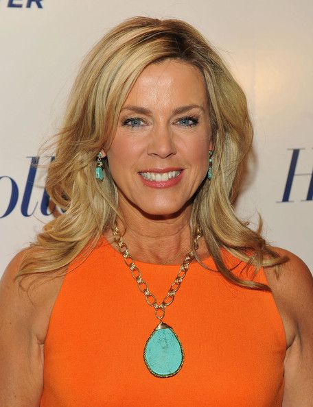 Deborah Norville Hair, Deborah Norville, Pretty Eye Makeup, Ageless Style, Pretty Eyes, Look Younger, May 20, Barbie Girl, Beauty Queens