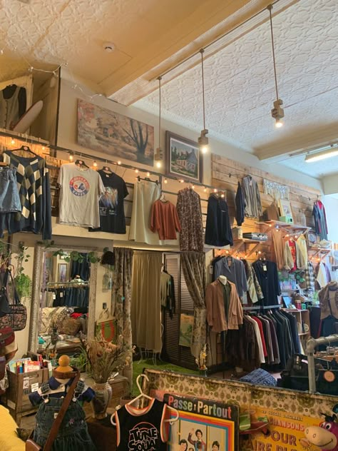 Downtown Shops Aesthetic, Vintage Downtown Aesthetic, Clothes Shopping Aesthetic, Clothing Shop Aesthetic, Thrift Aesthetic, Downtown Style, Vintage Thrift Stores, Downtown Aesthetic, Store Interiors