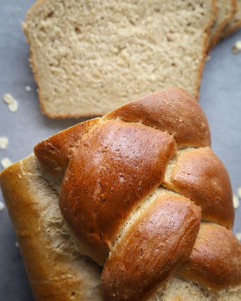 Whole Wheat Oatmeal Bread - Whole Grain Loaf Whole Wheat Baking, One Loaf Whole Wheat Bread Recipe, Fluffy Whole Wheat Bread, Fast Whole Wheat Bread, 100% Whole Grain Bread Recipe, 100% Whole Wheat Bread Recipe, Honey Oat Bread, Oat Bread, Oatmeal Bread