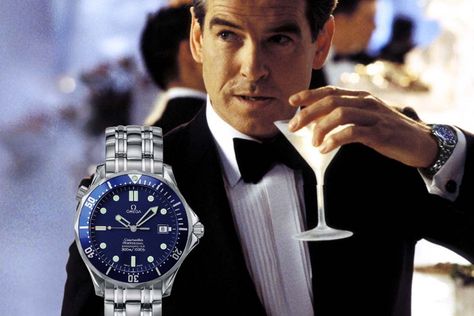 A Complete List of All James Bond 007 Watches | Man of Many Omega Watches For Men, Omega James Bond, Omega 007, Bond Outfits, James Bond Watch, James Bond Skyfall, Breitling Watches Mens, James Bond Style, Omega Man