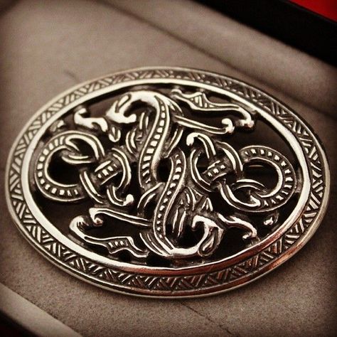 Urnes Style, North Mythology, Juicy Jewelry, Viking Accessories, Norse Art, Viking Jewellery, Viking Garb, Viking Reenactment, My Wedding Dress