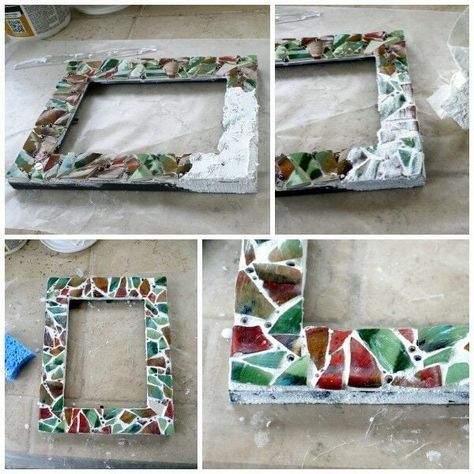 DIY Mosaic Picture Frame Diy Mosaic Projects, Picture Frames Diy, Diy Library, Mosaic Frames, Easy Mosaic, Mosaic Mirror Frame, Frame Bathroom, Frames Diy, Mosaic Mirrors