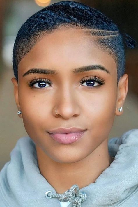 Natural Hairstyles for Short Hair Bald Taper Fade Haircut, Bald Fade Women Black, Low Haircuts, Fade Haircut Women, Low Cut Hairstyles, Natural Hairstyles For Short Hair, Relaxed Hairstyles, Short Hair Designs, Shaved Hairstyles