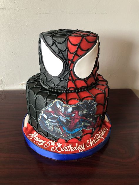 Venom Birthday Cake, Venom Cake, Venom Birthday, Marvel Birthday Cake, Spiderman And Venom, Spiderman Christmas, Baby Boy Birthday Themes, Scary Cakes, Spiderman Birthday Cake