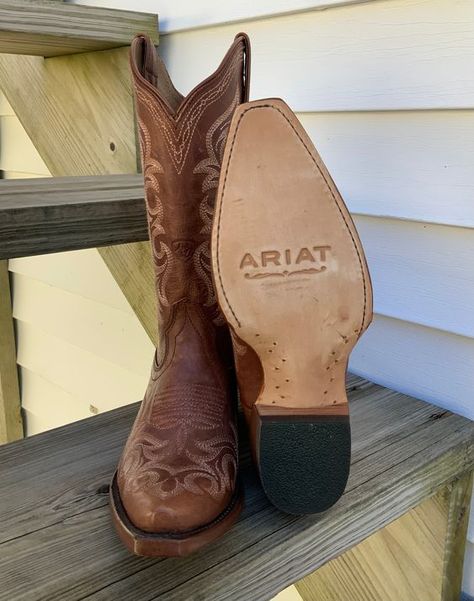 Stylish Cowboy Boots, Everyday Cowgirl Boots, Women’s Ariat Boots, Round Toe Cowgirl Boots, Flat Cowboy Boots, Boots For Women Western, Boot Barn Boots, Cowgirl Work Boots, Woman’s Cowboy Boots