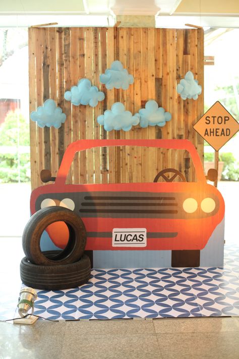 Race Car Themed Birthday Party Diy, Diy Car Photo Booth Frame, Car Photo Booth Diy, Baby Car Theme Birthday, Diy Car Theme Birthday Decor, Diy Two Fast Birthday Decorations, Car Birthday Theme For Boys, First Birthday Boy Car Themes, Diy Car Birthday Decorations