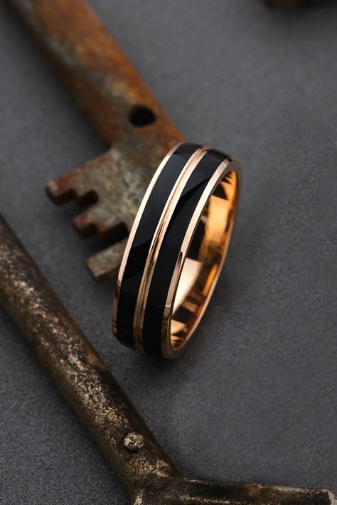 Unique wedding band. Mens wedding ring.  #wedding #weddingrings #weddingring #weddingbands #weddingband #goldjewelry #goldrings #goldring #mensring Unique Gold Wedding Bands, Mens Wedding Bands Unique, Mens Wedding Ring, Unique Wedding Band, 14k Gold Wedding Band, Mens Gold Wedding Band, Men's Wedding Ring, Unique Wedding Bands, Bridal Bands